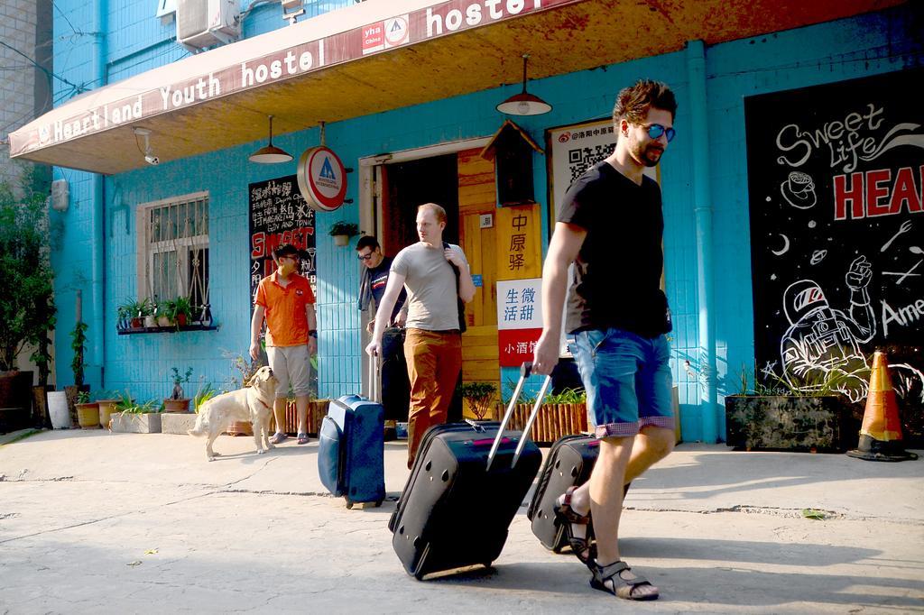 Luoyang Heartland International Youth Hostel Buitenkant foto