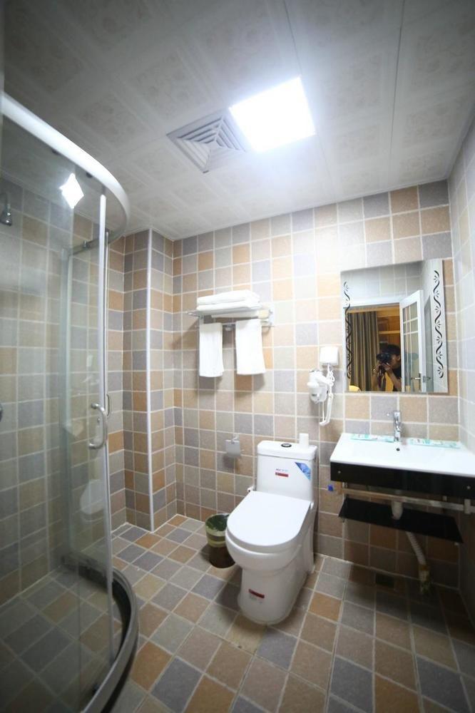 Luoyang Heartland International Youth Hostel Buitenkant foto