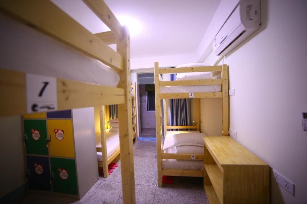 Luoyang Heartland International Youth Hostel Buitenkant foto