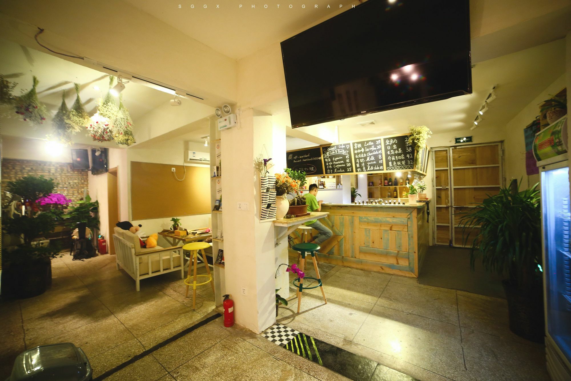 Luoyang Heartland International Youth Hostel Buitenkant foto