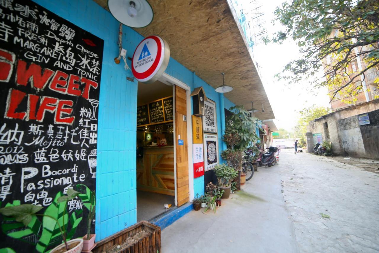 Luoyang Heartland International Youth Hostel Buitenkant foto